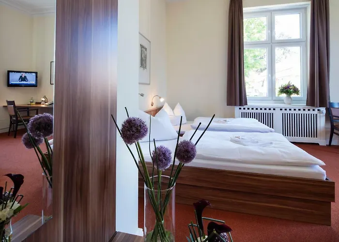 Europaeische Akademie 3* Berlin