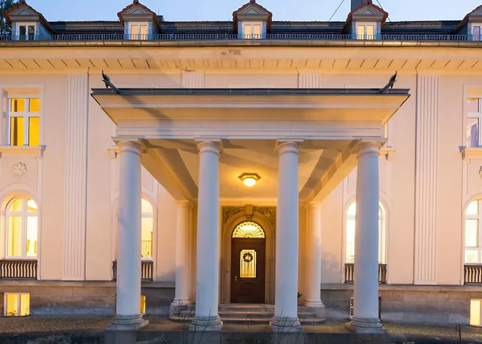 Hotell Europaeische Akademie 3*